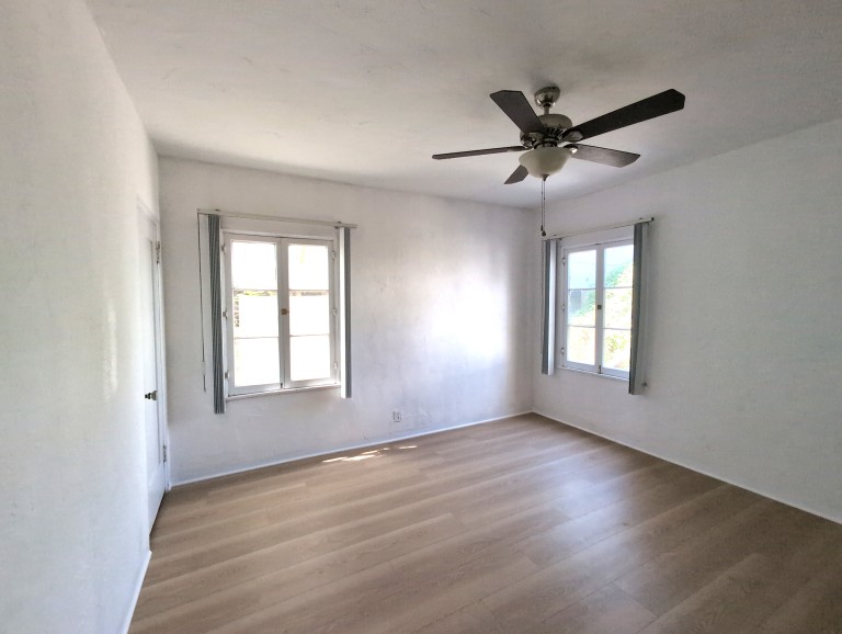 d-back-bedroom1.jpg